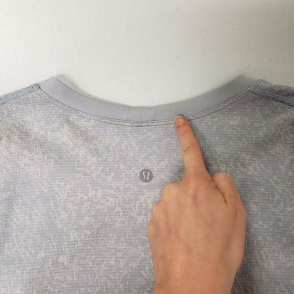 Lululemon Womens Swiftly Breathe Muscle Tank Top Size XL Blue Athleisure Gym - Picture 5 of 10